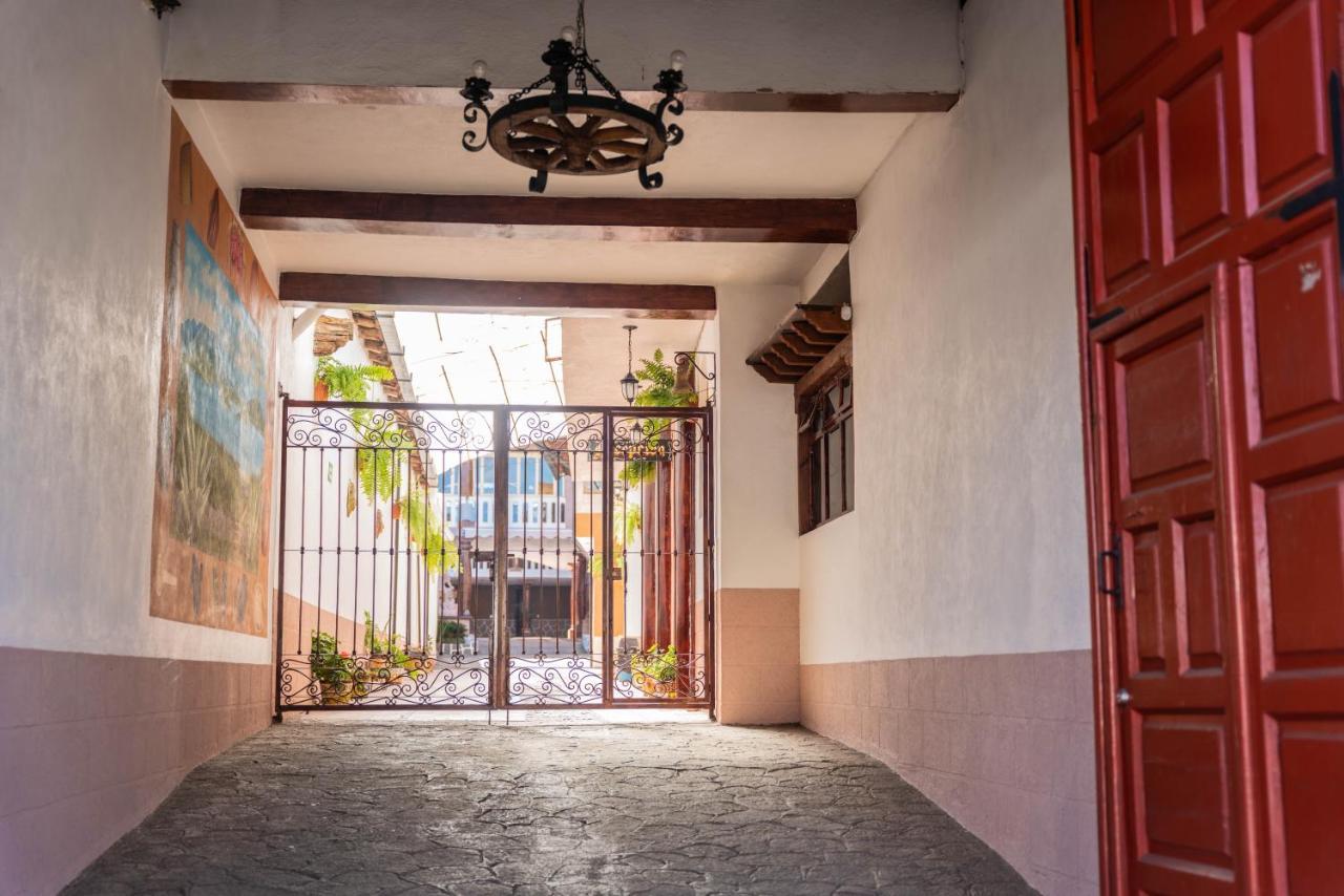 Casa Graciela Hotel Pátzcuaro Екстериор снимка